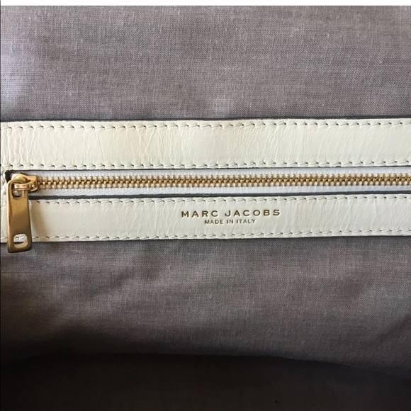 Marc Jacobs white leather bag with gold chain - Picture 9 of 10